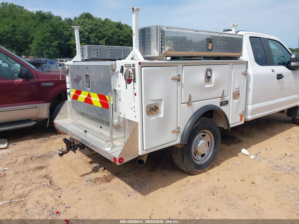 2022 FORD F-250 XL — снимка 4