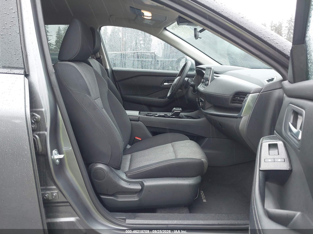 2026 NISSAN ROGUE SV — photo 5