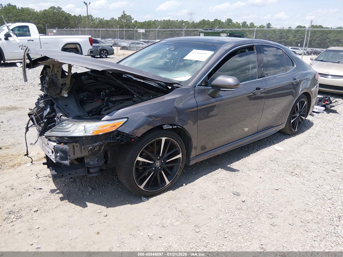 2020 TOYOTA CAMRY XSE — снимка 2