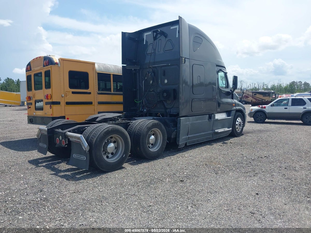 2018 FREIGHTLINER CASCADIA 125 — снимка 3