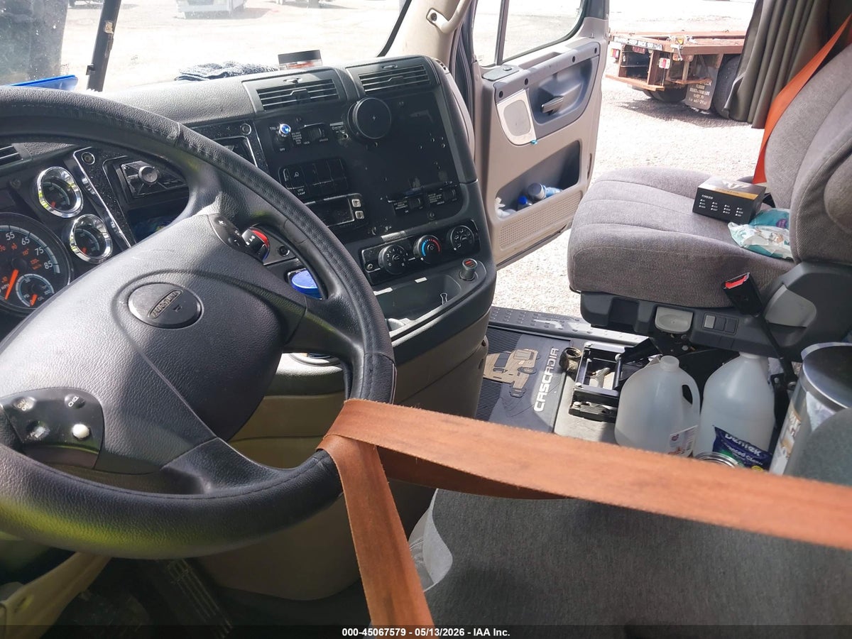 2018 FREIGHTLINER CASCADIA 125 — снимка 5