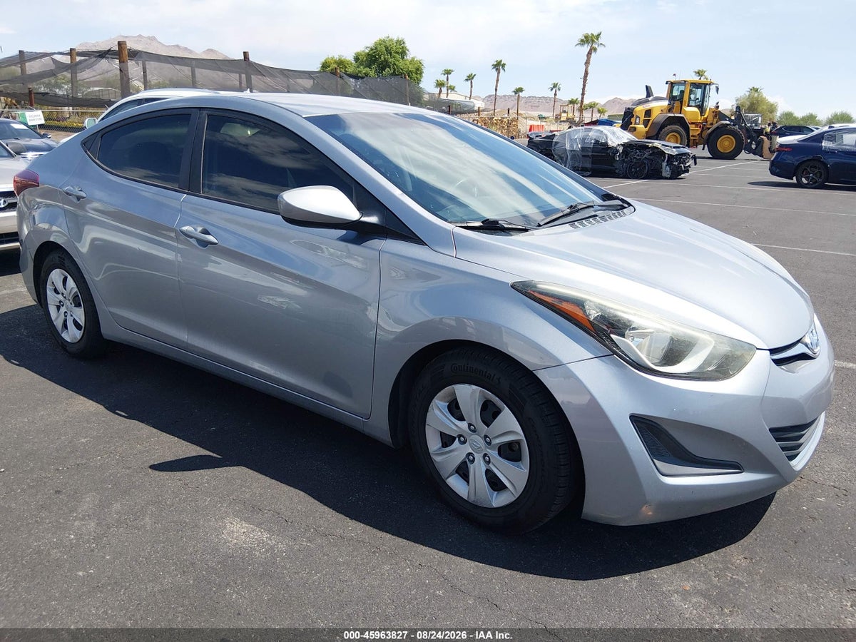2016 HYUNDAI ELANTRA SE