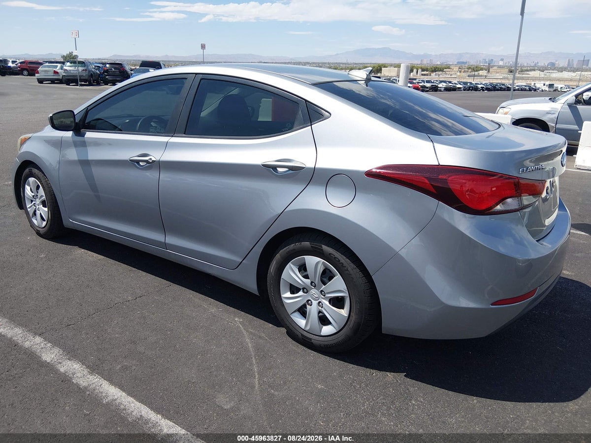 2016 HYUNDAI ELANTRA SE — снимка 3