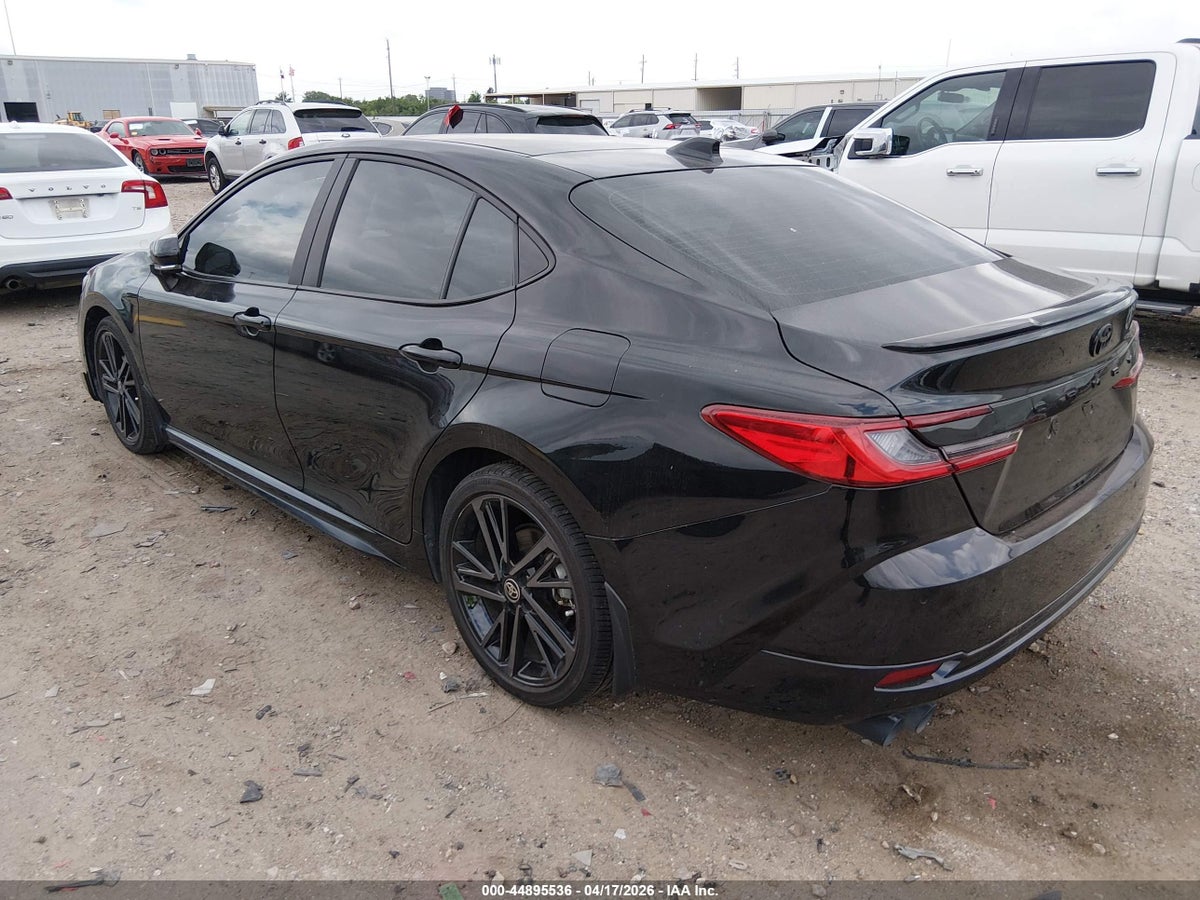 2025 TOYOTA CAMRY XSE — снимка 3