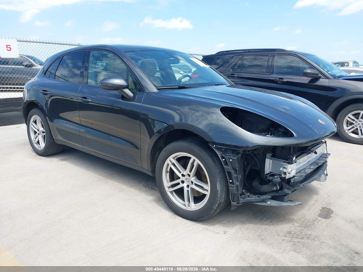 2020 PORSCHE MACAN