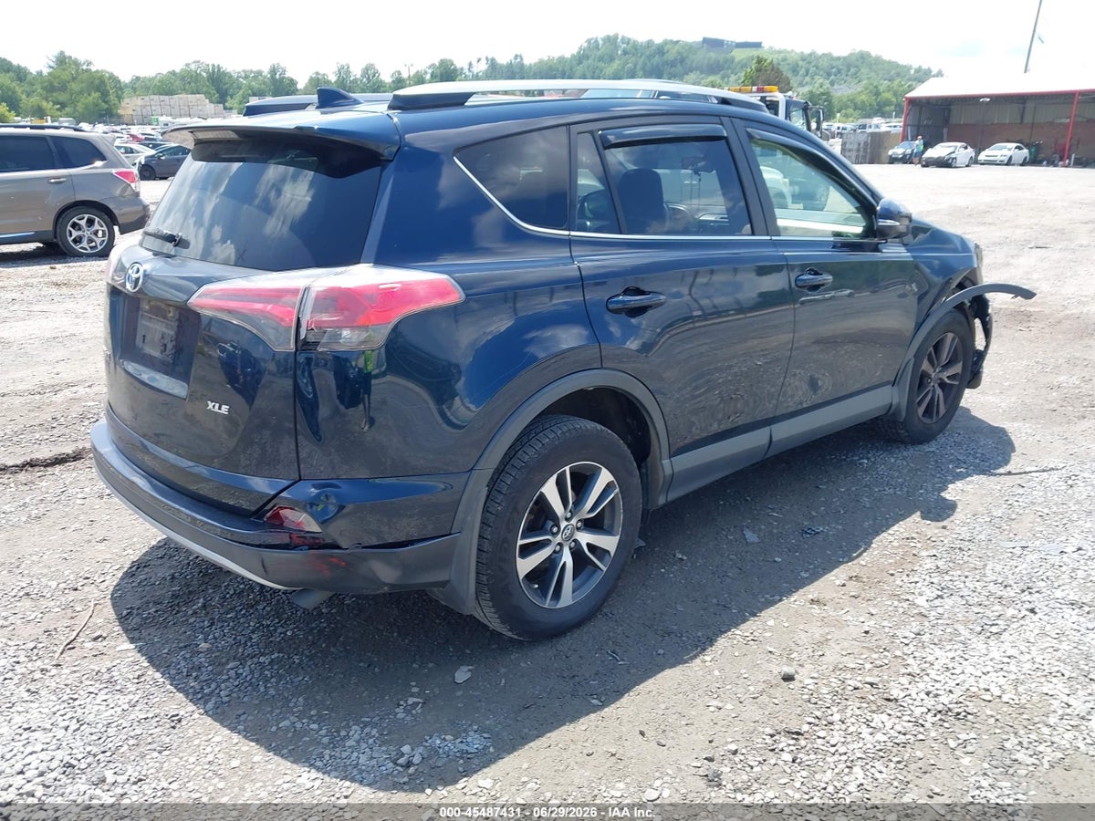2017 TOYOTA RAV4 XLE — снимка 4