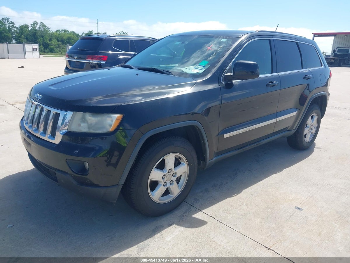 2013 JEEP GRAND CHEROKEE LAREDO — снимка 2