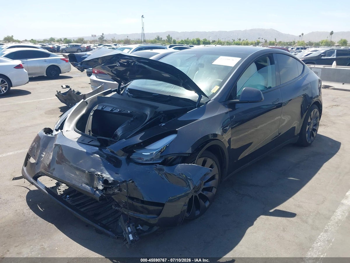 2025 TESLA MODEL Y PERFORMANCE DUAL MOTOR ALL-WHEEL DRIVE — снимка 2