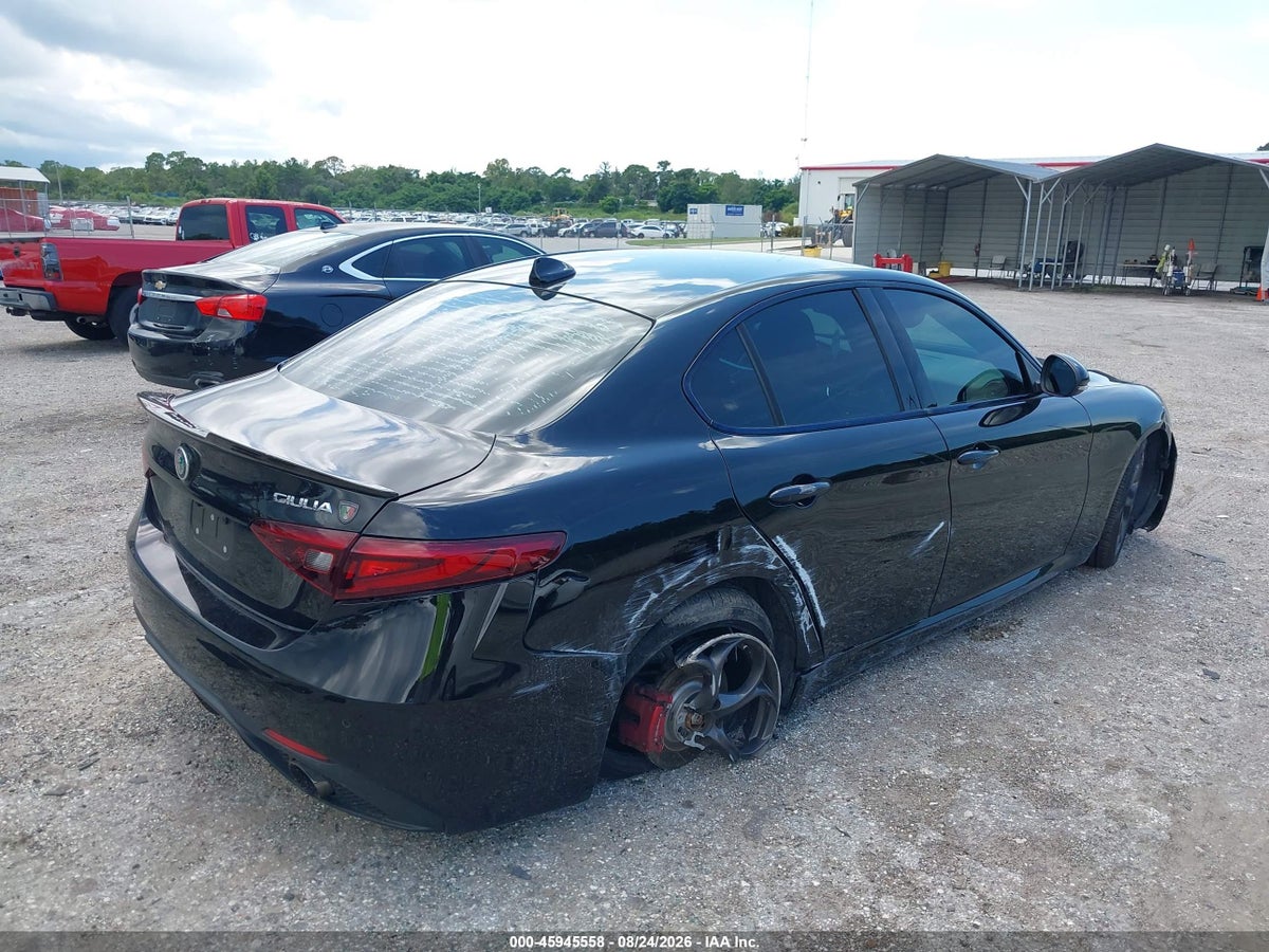 2017 ALFA ROMEO GIULIA TI RWD — снимка 4