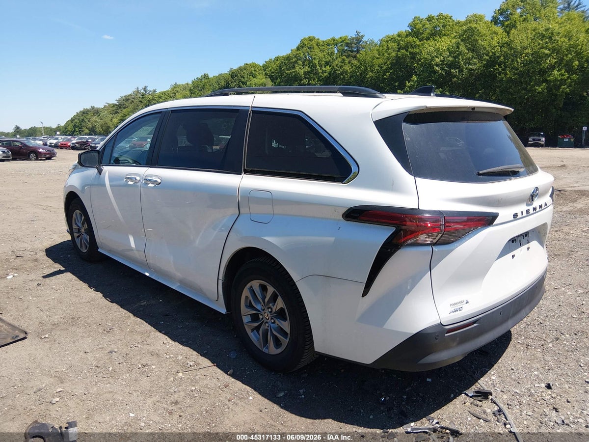 2022 TOYOTA SIENNA XLE — снимка 3