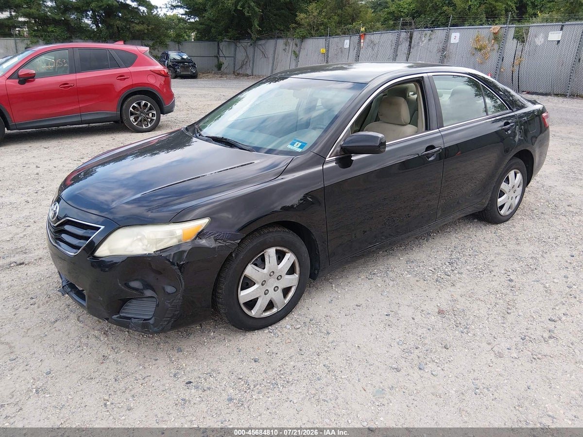 2011 TOYOTA CAMRY — снимка 2