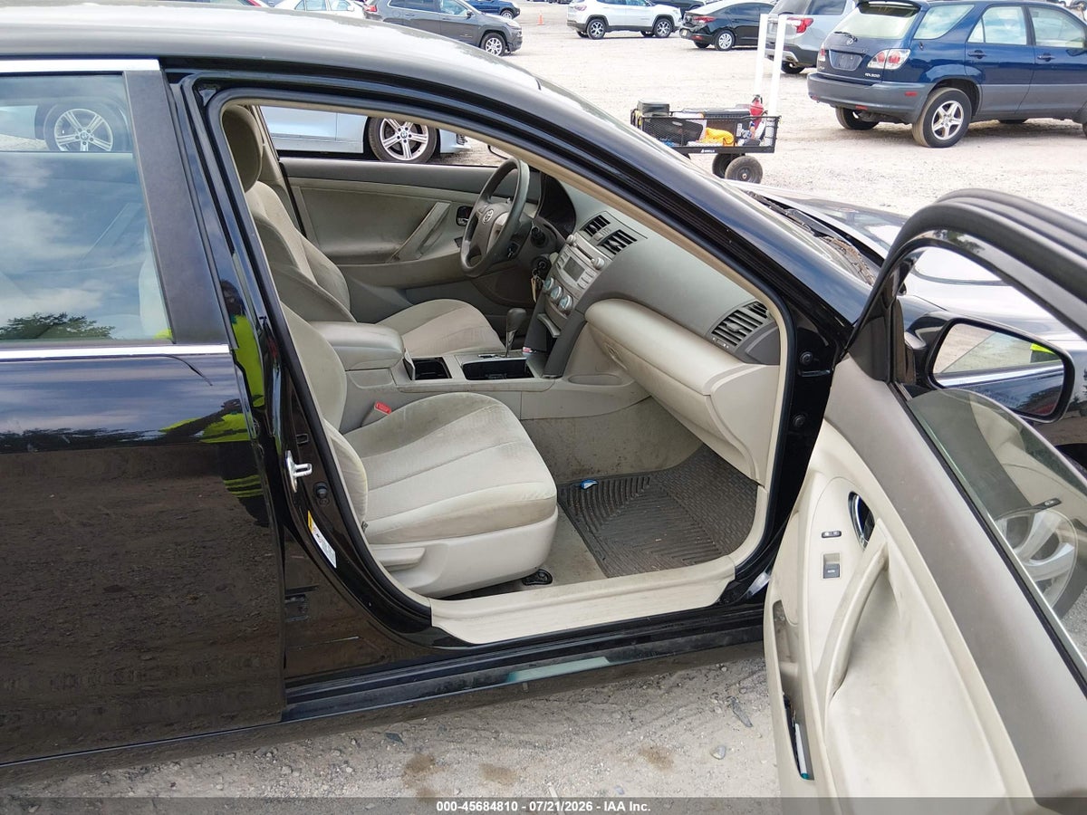 2011 TOYOTA CAMRY — снимка 5