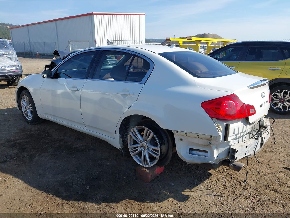 2013 INFINITI G37 JOURNEY — photo 3