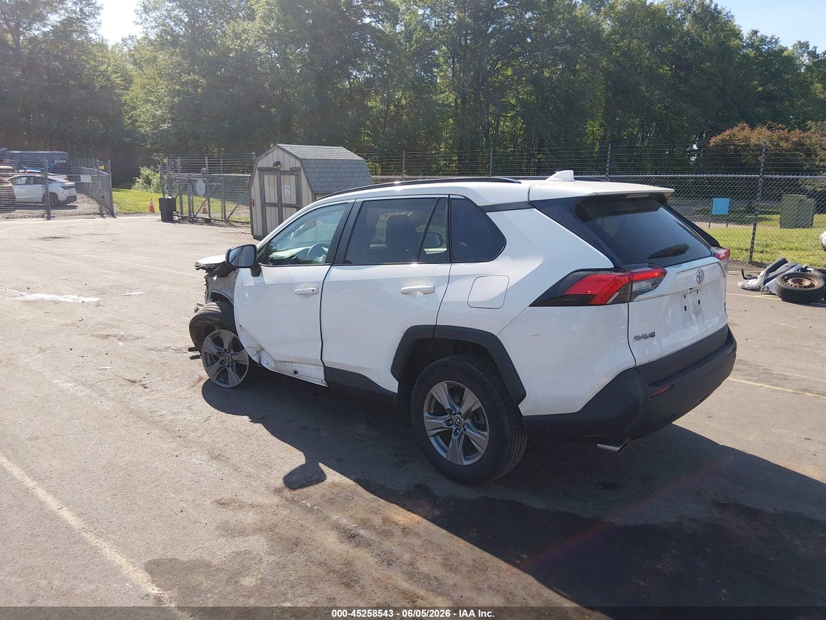 2022 TOYOTA RAV4 XLE — снимка 3