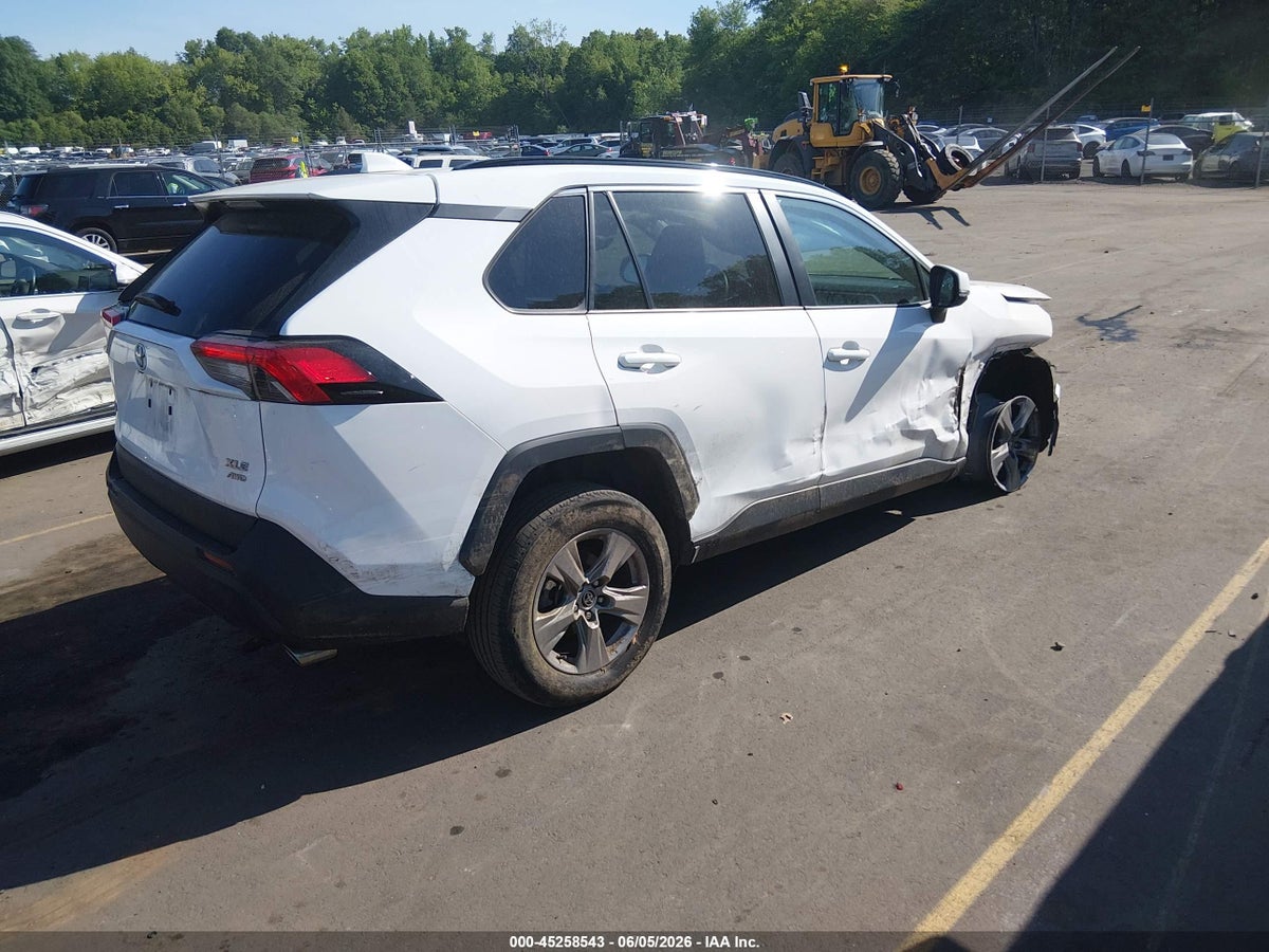 2022 TOYOTA RAV4 XLE — снимка 4