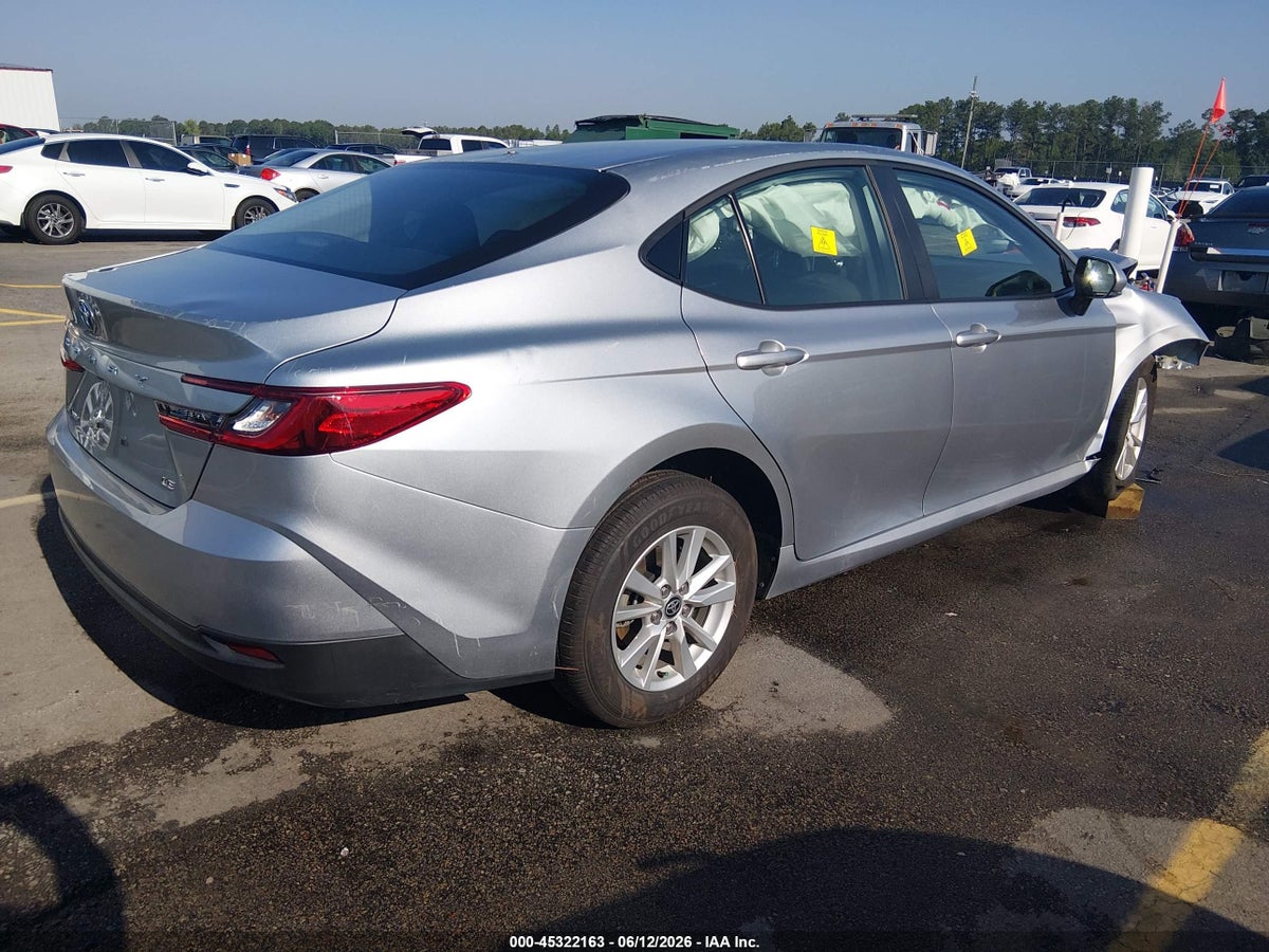 2026 TOYOTA CAMRY LE — снимка 4