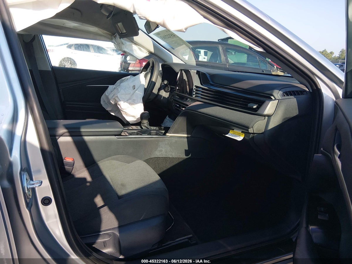 2026 TOYOTA CAMRY LE — снимка 5