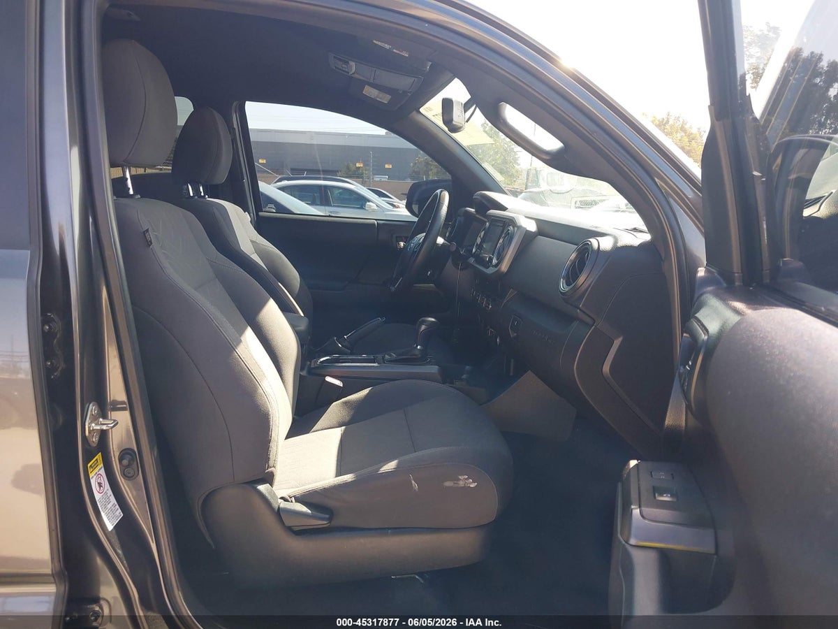 2017 TOYOTA TACOMA SR5 V6 — снимка 5