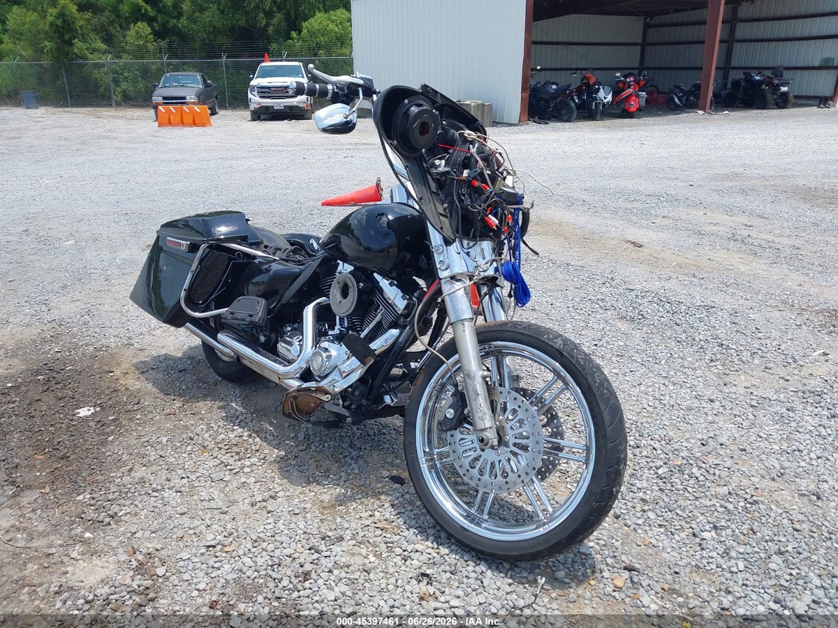 2010 HARLEY-DAVIDSON FLHTCU