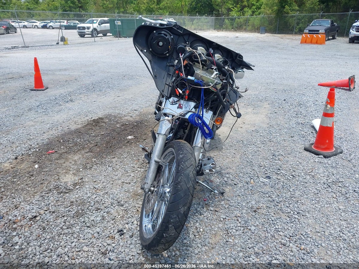 2010 HARLEY-DAVIDSON FLHTCU — снимка 5