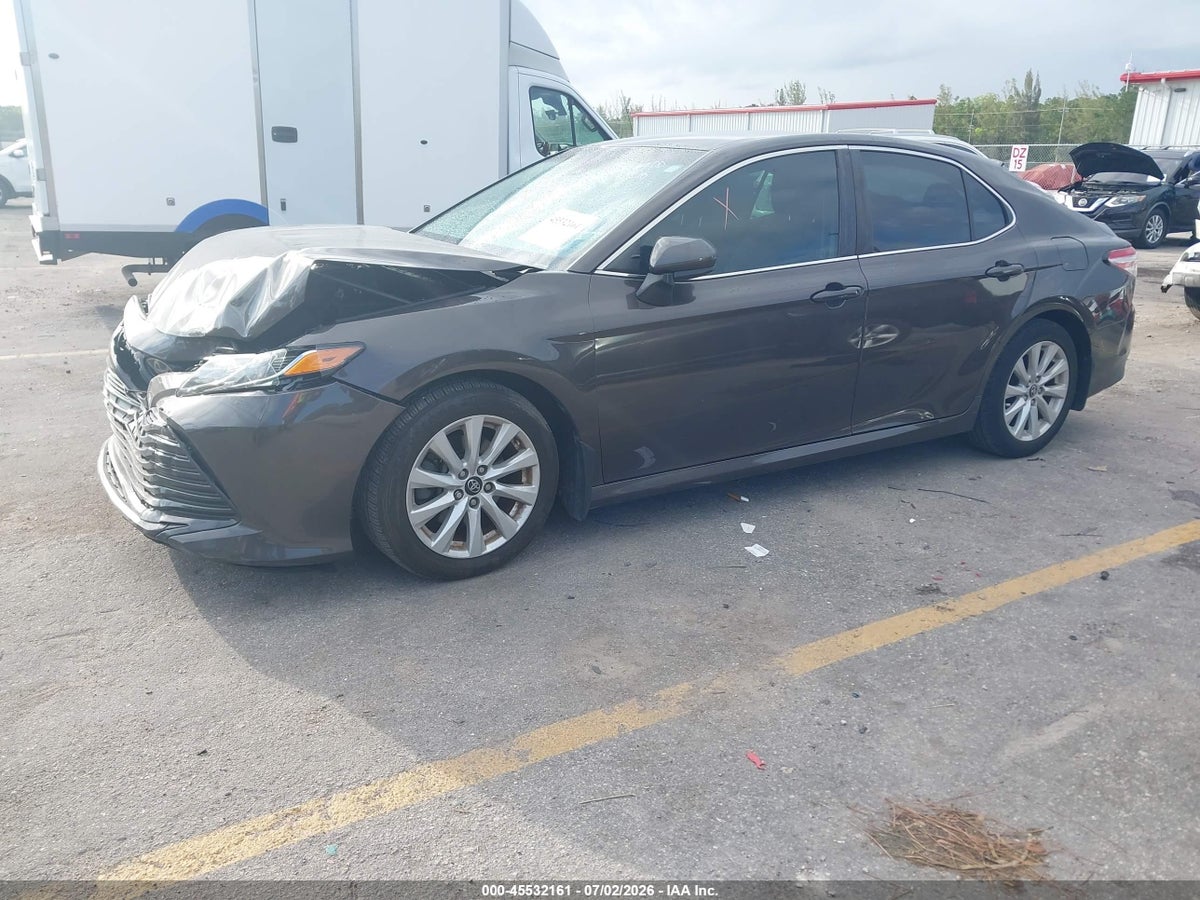 2018 TOYOTA CAMRY LE — снимка 2