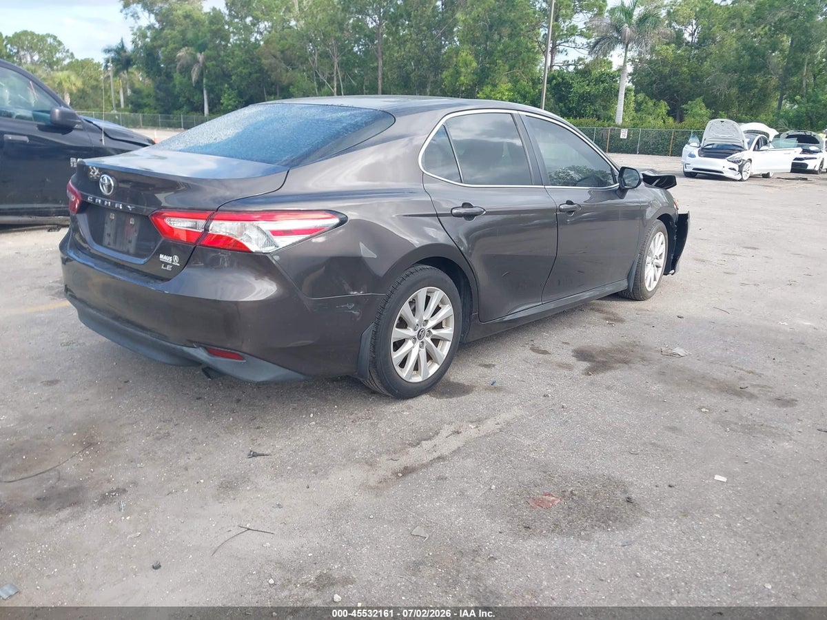 2018 TOYOTA CAMRY LE — снимка 4