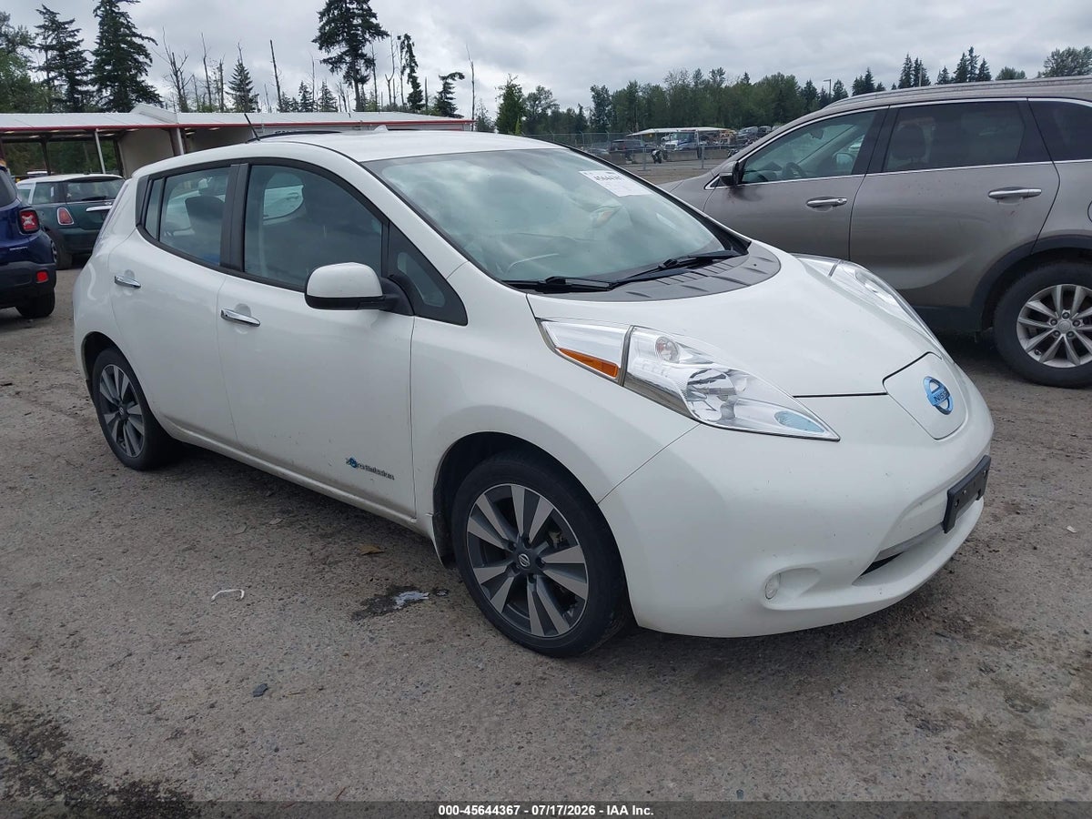 2016 NISSAN LEAF SV