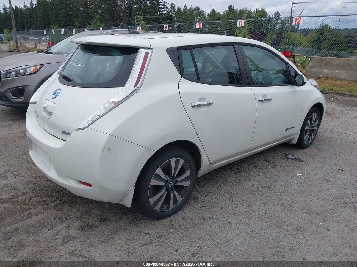 2016 NISSAN LEAF SV — снимка 4