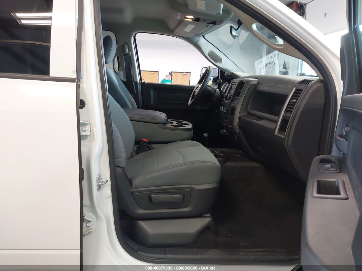 2017 RAM 3500 TRADESMAN 4X4 8' BOX — снимка 5