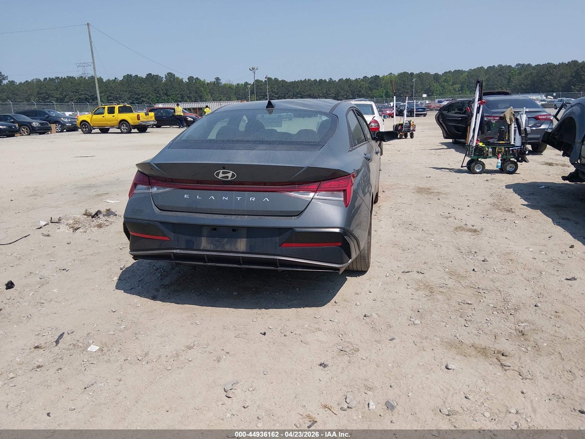 2025 HYUNDAI ELANTRA SEL CONVENIENCE — снимка 4