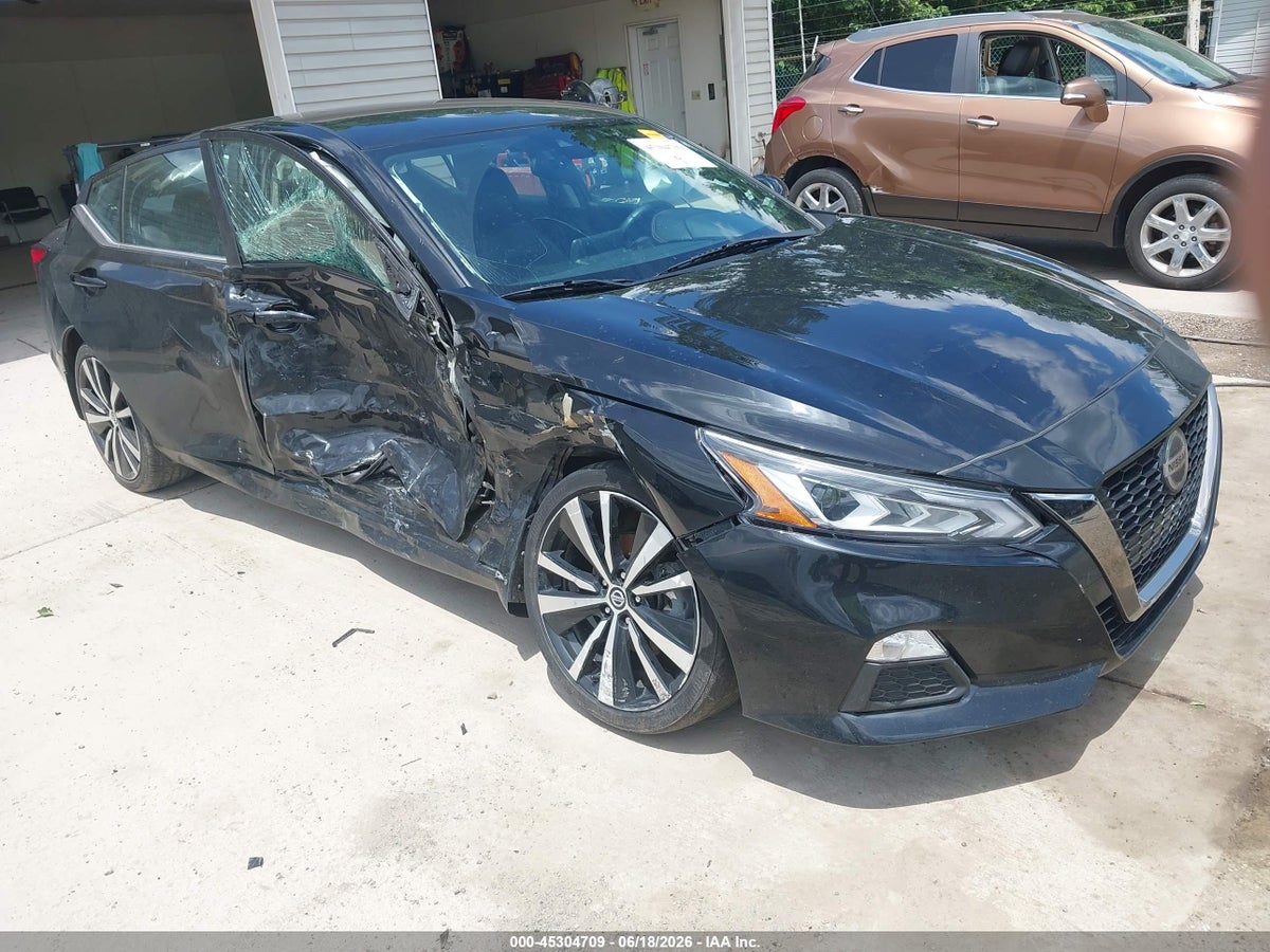2022 NISSAN ALTIMA SR FWD