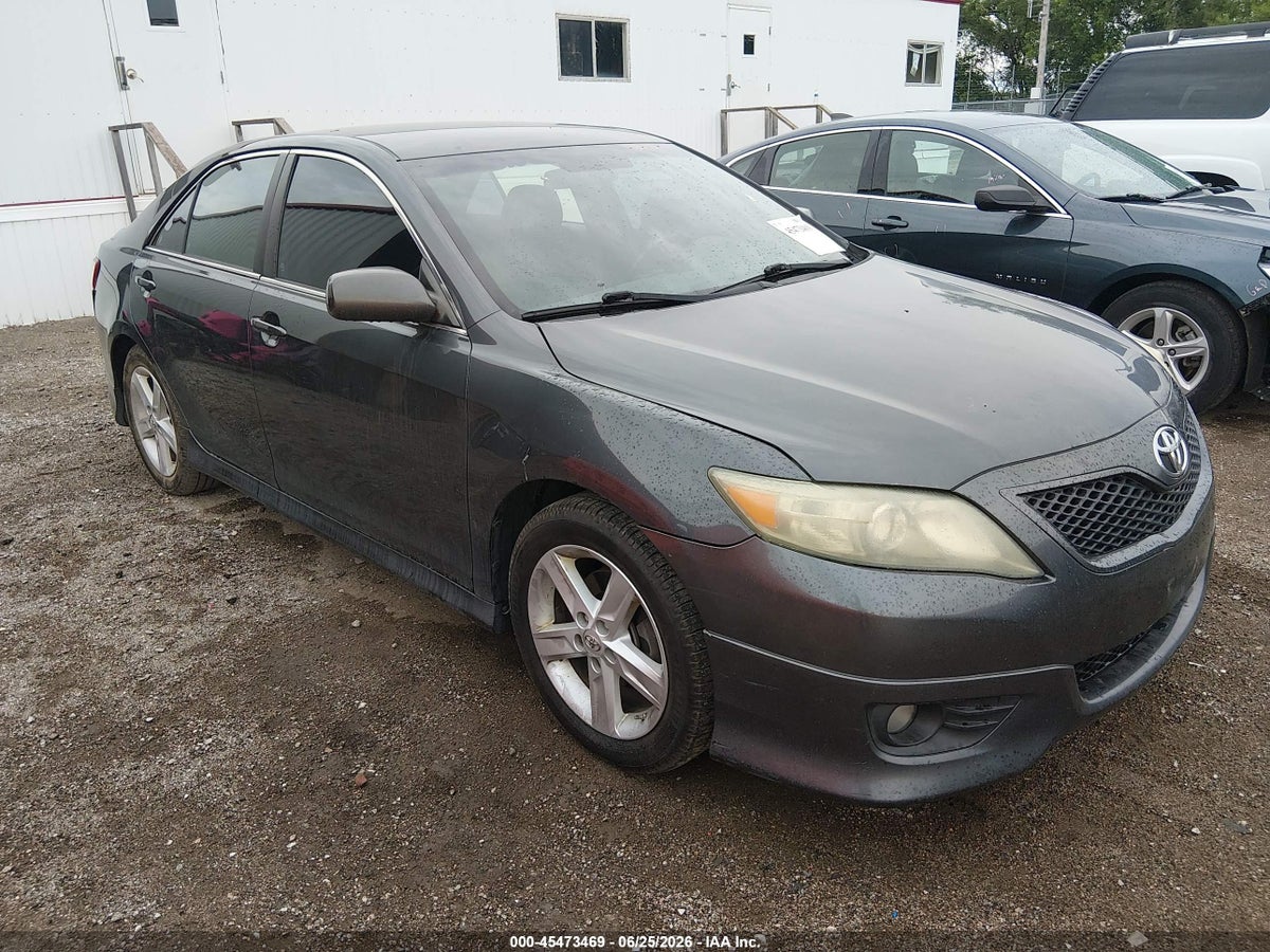2010 TOYOTA CAMRY SE