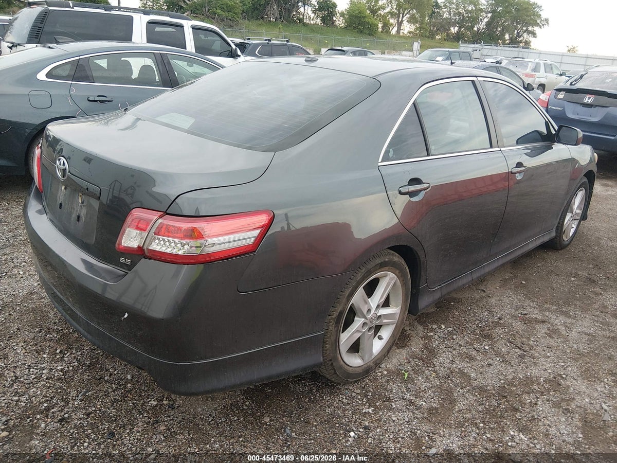 2010 TOYOTA CAMRY SE — снимка 4