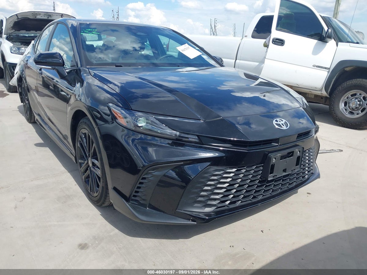 2026 TOYOTA CAMRY SE