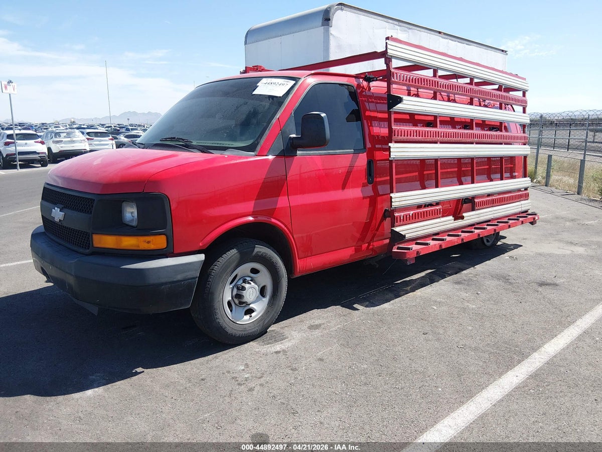 2016 CHEVROLET EXPRESS 3500 — снимка 2