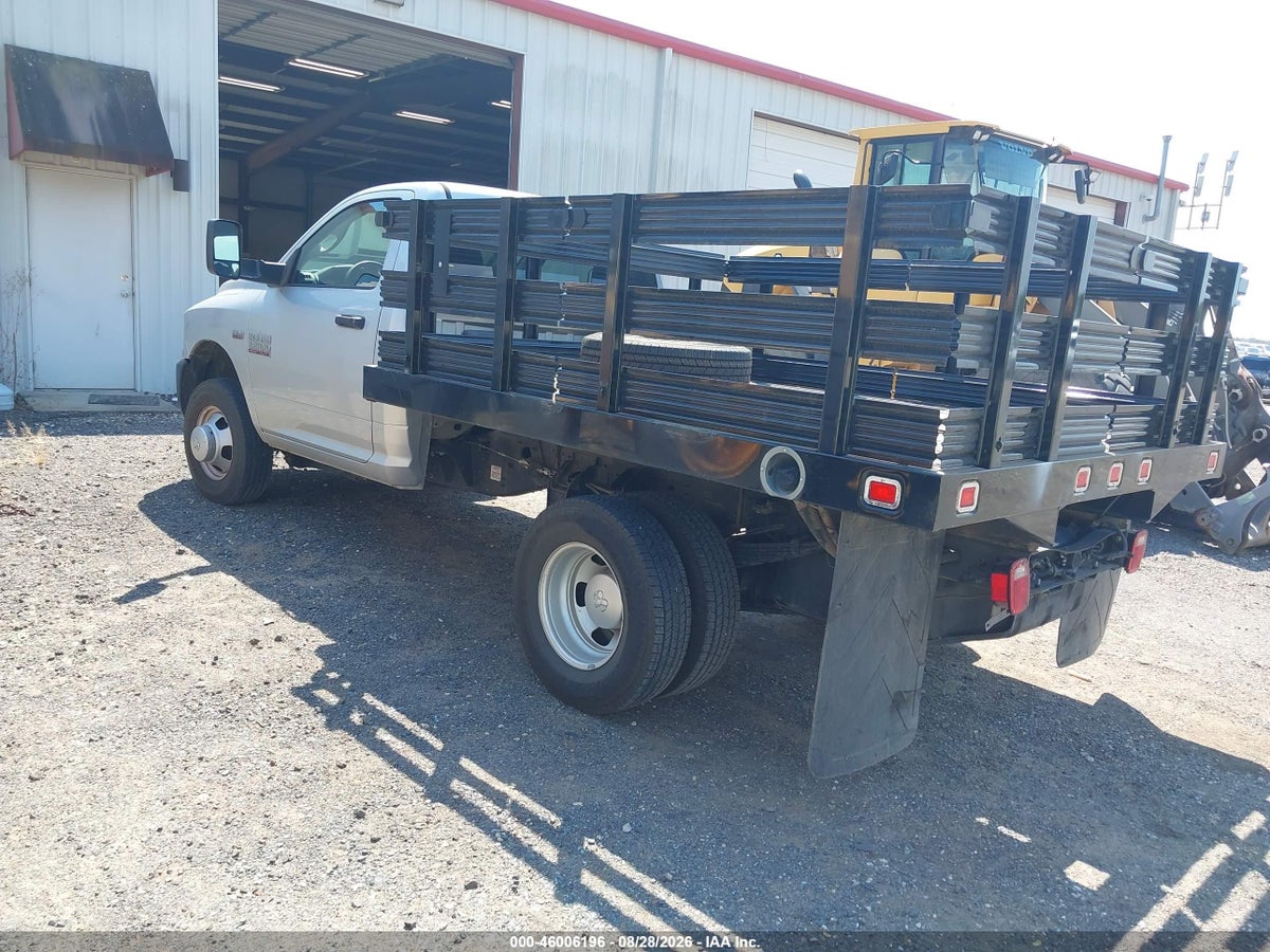 2018 RAM 3500 CHASSIS TRADESMAN/SLT — снимка 3