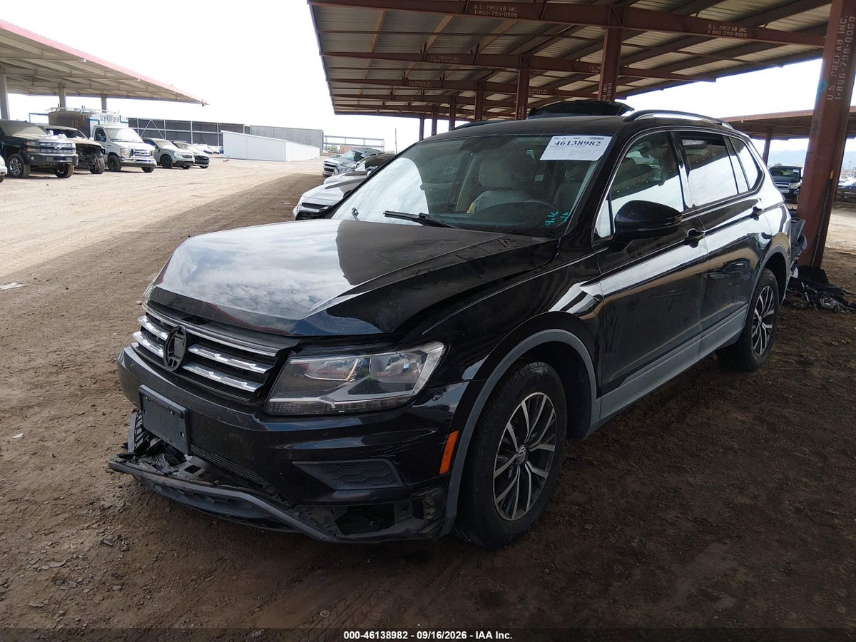2019 VOLKSWAGEN TIGUAN 2.0T SE/2.0T SEL/2.0T SEL R-LINE/2.0T SEL R-LINE BLACK — снимка 2