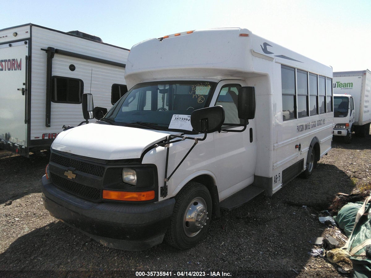 2017 CHEVROLET EXPRESS CUTAWAY WORK VAN — снимка 2