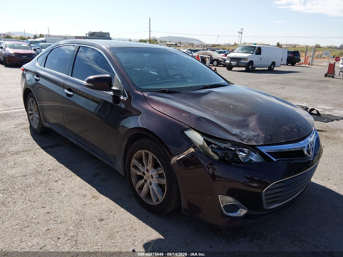 2013 TOYOTA AVALON XLE