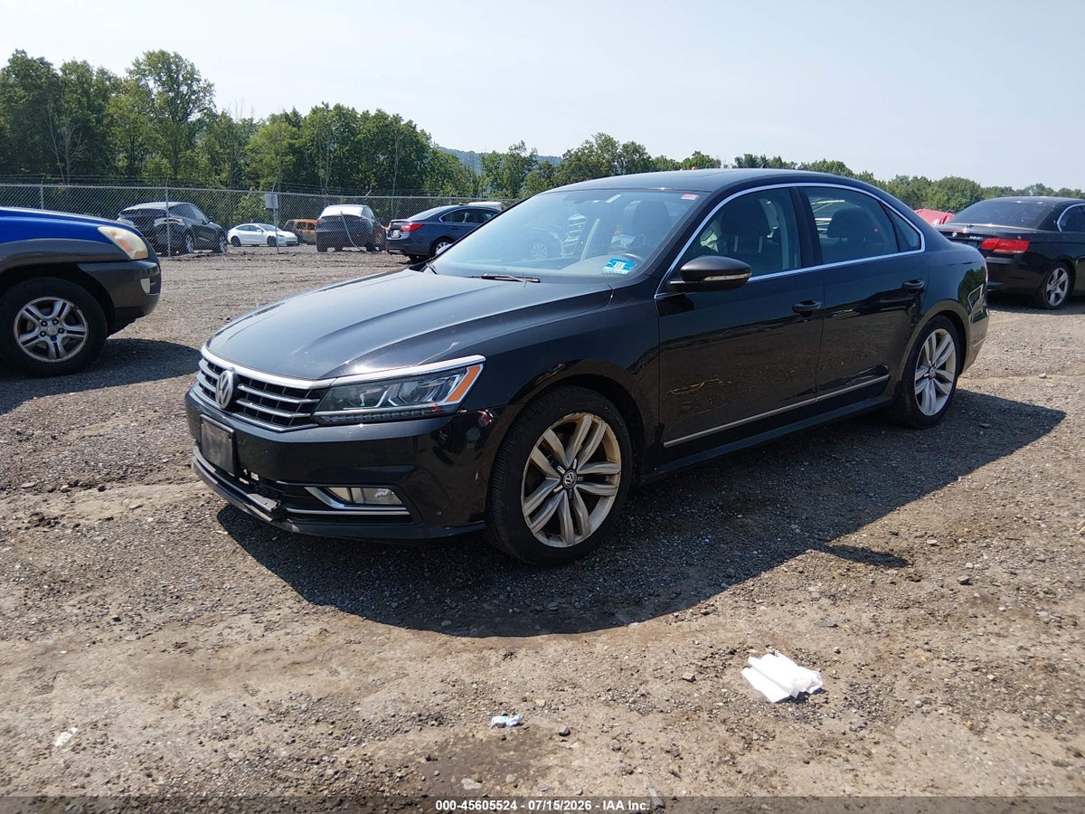 2017 VOLKSWAGEN PASSAT 1.8T SE — снимка 2