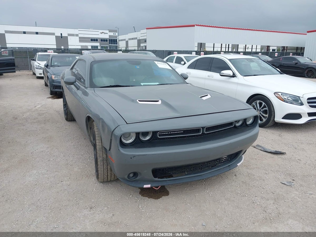 2018 DODGE CHALLENGER SXT PLUS