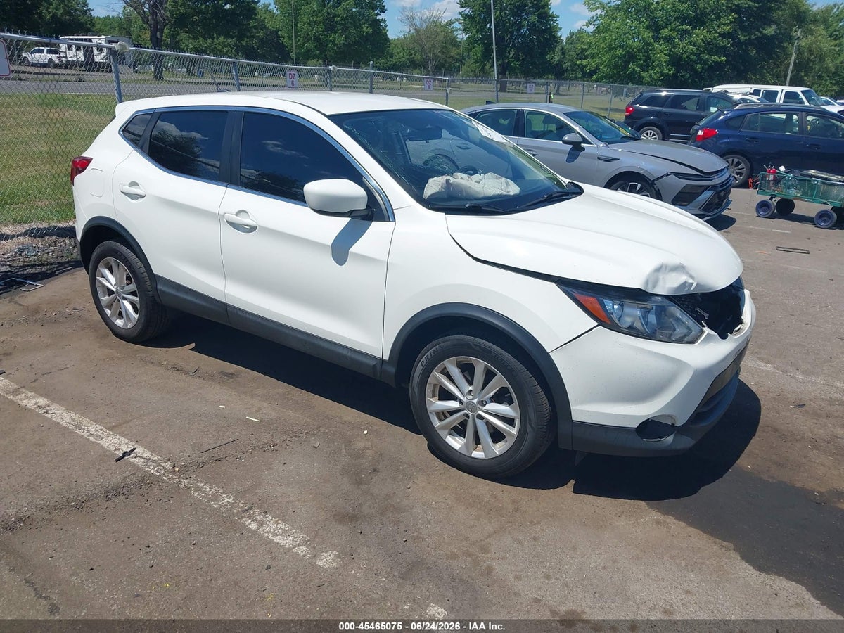 2017 NISSAN ROGUE SPORT S