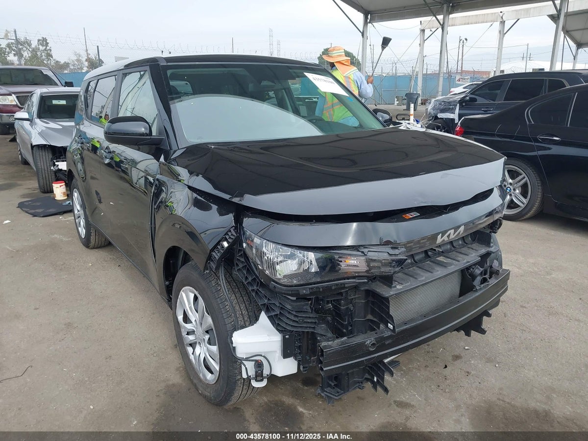 2025 KIA SOUL LX