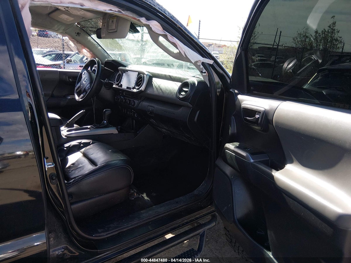 2023 TOYOTA TACOMA SR5 V6 — снимка 5