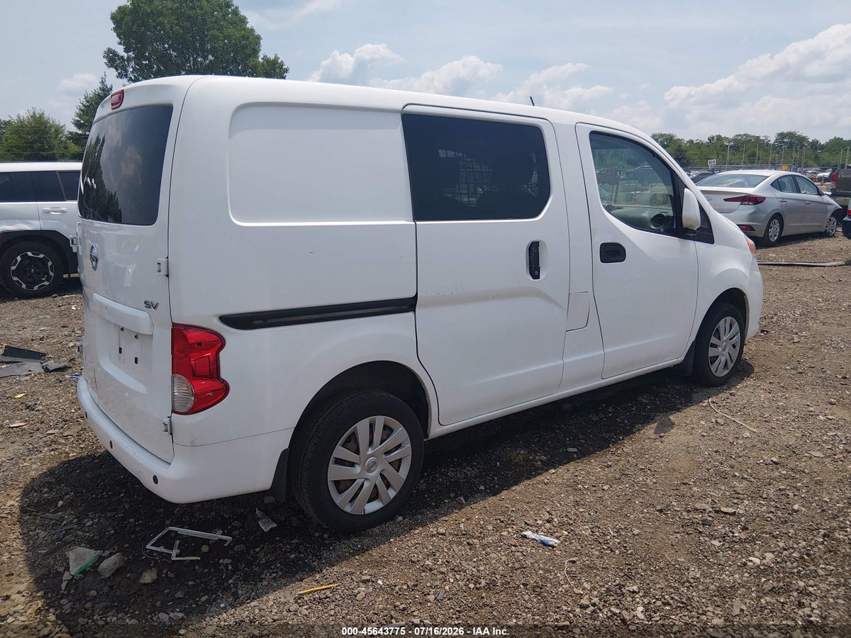 2017 NISSAN NV200 SV — снимка 4