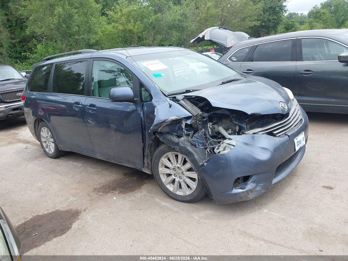 2013 TOYOTA SIENNA XLE 7 PASSENGER