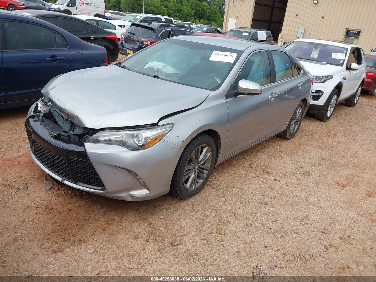 2015 TOYOTA CAMRY SE — снимка 2
