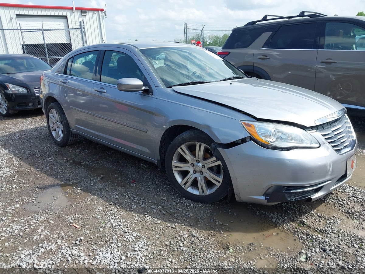 2013 CHRYSLER 200 TOURING