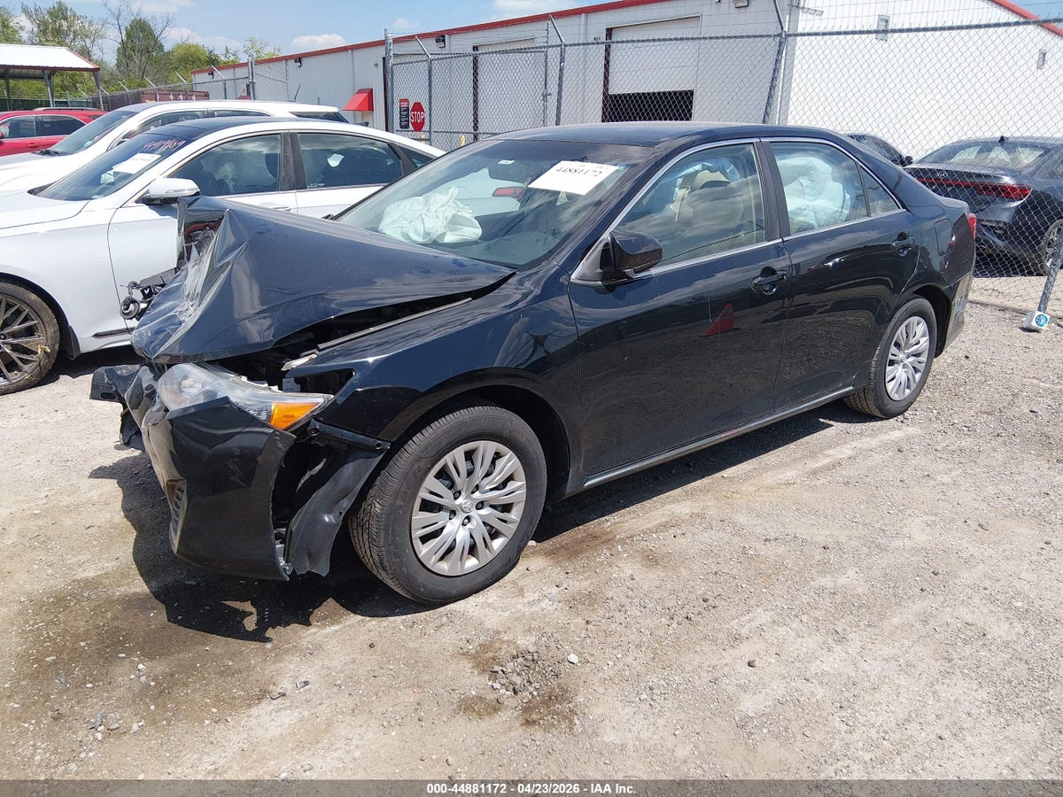 2012 TOYOTA CAMRY LE — снимка 2