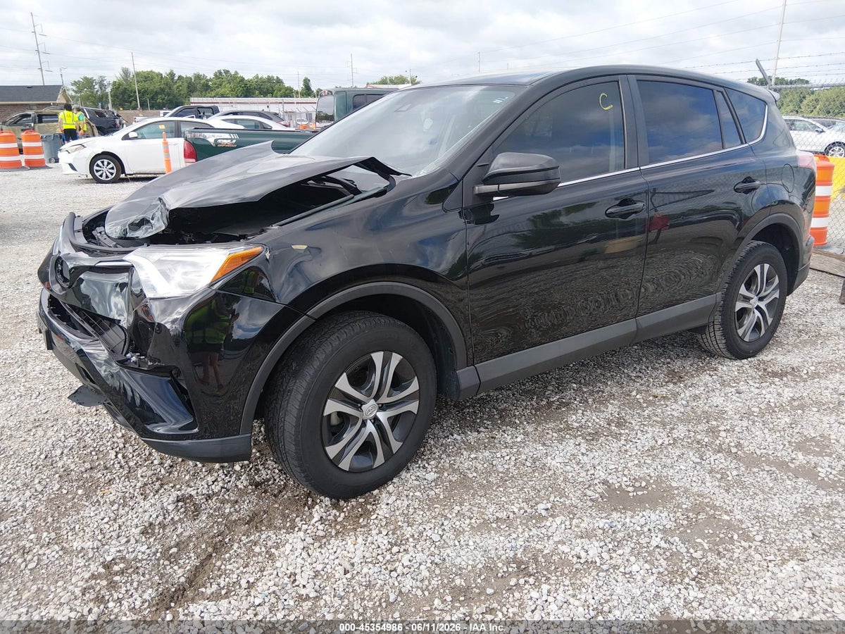 2018 TOYOTA RAV4 LE — снимка 2